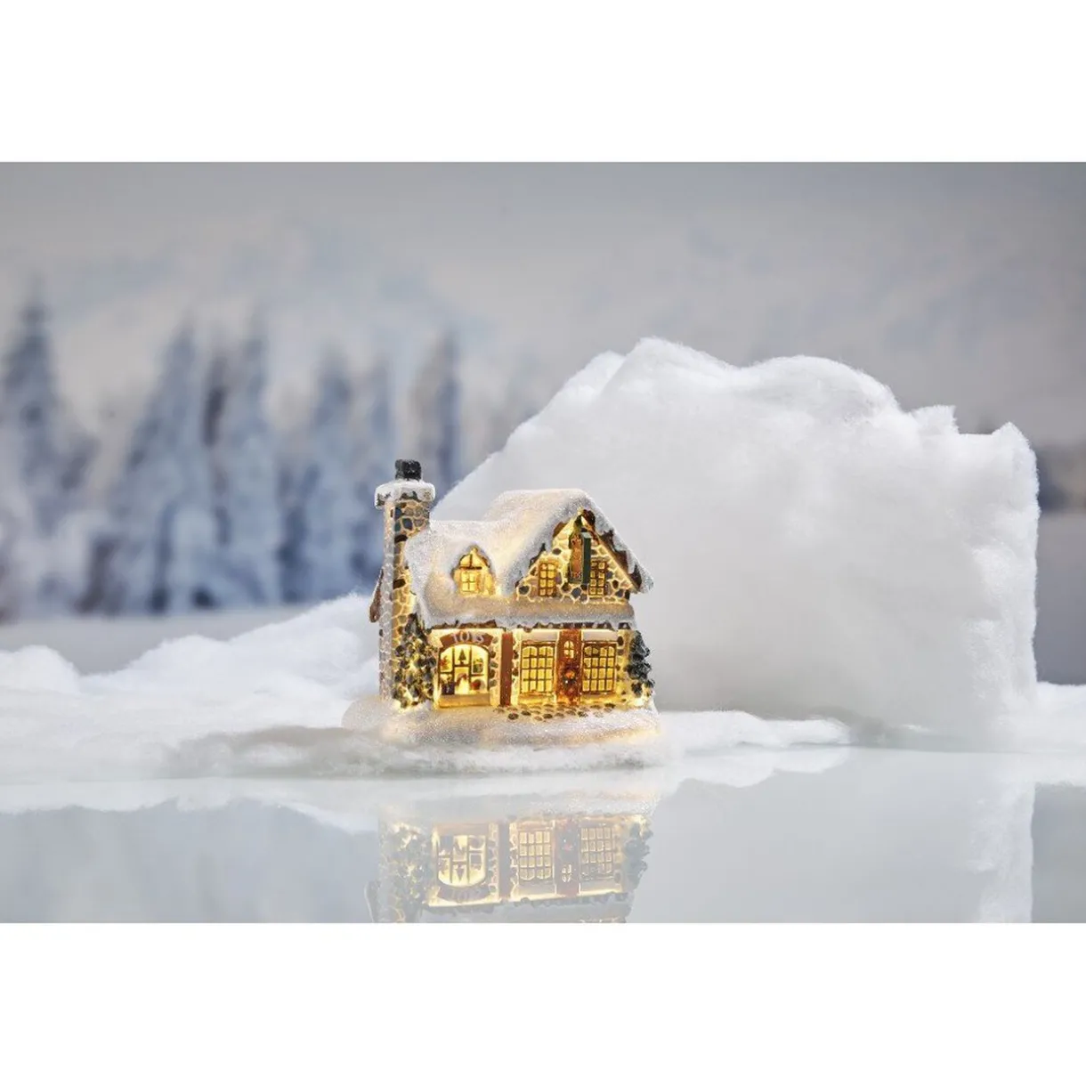 Gifi Chalet enneigé lumineux résine^ Décoration Intérieure De Noël