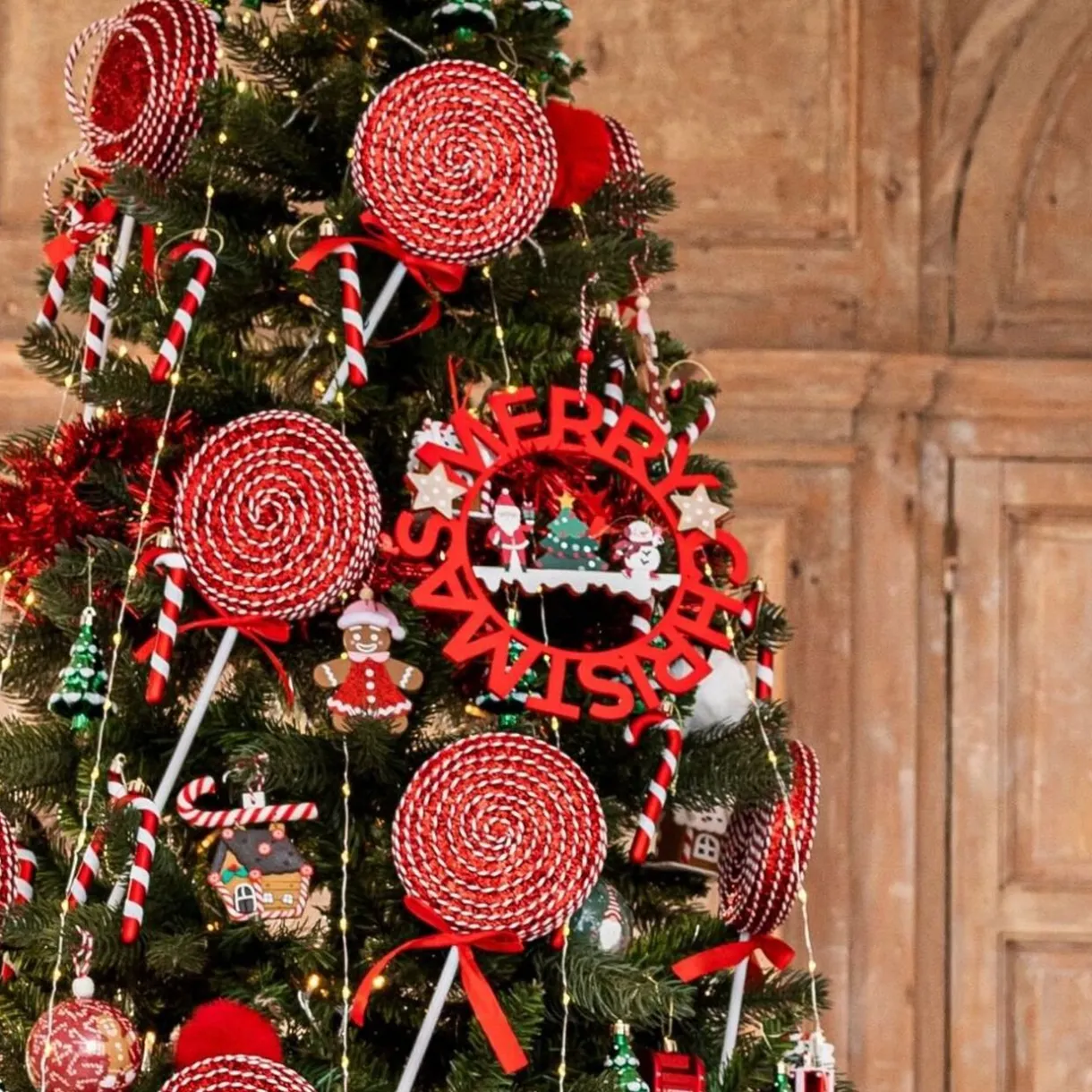 Gifi Couronne de Noël Merry Christmas en bois Ø25cm^ Loisirs Créatifs Et Emballage Cadeau