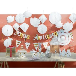 Outlet Gifi Suspension 2 boules en papier blanc et son pompon